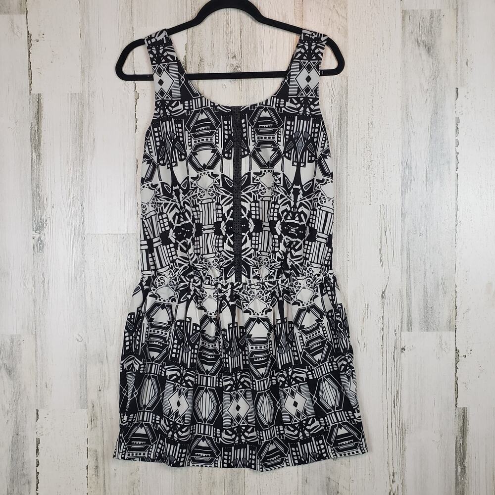 NWOT Color Block Stretchy Faux-Leather Detail Mini Sleeveless Dress Size Medium